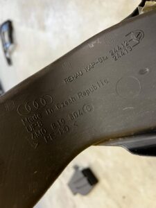 NAWIEW KANAŁ KIEROWNICA POWIETRZA TYŁ AUDI SQ7 Q7 4M0