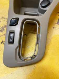 RAMKA ZAŚLEPKA DŹWIGNI ZMIANY BIEGÓW TUNEL TUNELU RENAULT ZOE I Z.E.