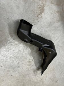 KANAŁ TUNEL POWIETRZA RANGE ROVER VELAR L560