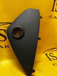 OSŁONA BOCZEK DESKI KONSOLI PRAWA AUDI A8 D5 4N