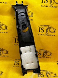 POSZYCIE SŁUPKA PRAWE JEEP GRAND CHEROKEE WK2