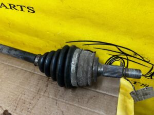 PÓŁOŚ PRZÓD PRZEDNIA PRAWY PRAWA PEUGEOT 3008 II 5008 II 1.5 BLUE HDI