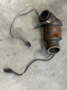 KATALIZATOR LEWY BMW M5 F90 M8 F91 F92 X5M F95 X6M F96 4.4 V8