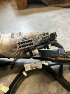 GŁÓWNA WIĄZKA INSTALACJA WNĘTRZA KABINY FORD BRONCO 2.7 V6 ECOBOOST 21-