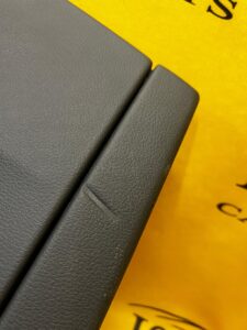 SCHOWEK DESKI KONSOLI PASAŻERA AUDI A8 D5