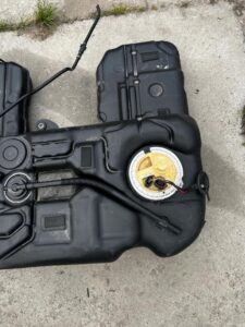 ZBIORNIK BAK POMPA PALIWA BMW X5 F15 X6 F16 3.0 D