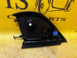 TRÓJKĄT OSŁONA LUSTERKA LEWY DACIA SANDERO III 2023R