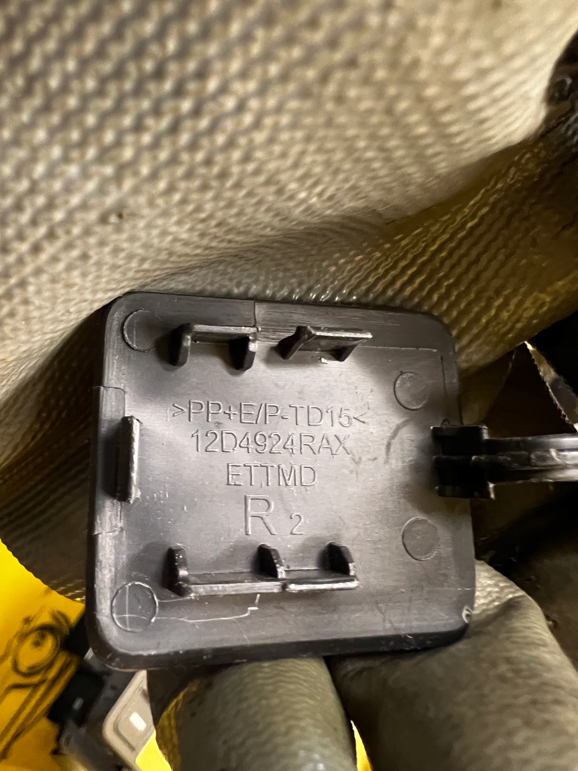 ZAŚLEPKA SŁUPKA AIRBAG PRAWA PRAWY RANGE ROVER EVOQUE L538 3 DRZWI