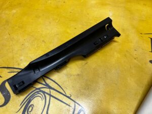 OSŁONA LISTWA KABLI KANAŁ PRZEWODÓW MERCEDES GLS X166