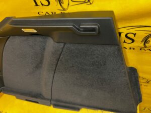 TAPICERKA BOCZEK BAGAŻNIKA TYŁ LEWY PORSCHE MACAN 95B