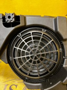 GŁOŚNIK SUBWOOFER BOSE PORSCHE CAYENNE 9Y3 9Y0 COUPE HYBRID