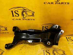 UCHWYT PODPORA PŁYTA PODŁOGI NADWOZIA LAND ROVER DISCOVERY SPORT L550