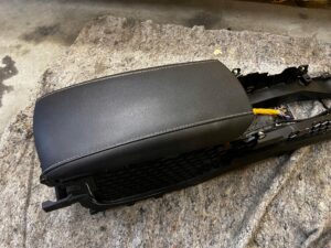 TUNEL ŚRODKOWY PODŁOKIETNIK SKÓRA FORD FUSION LIFT USA