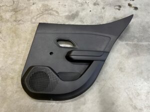 BOCZEK TAPICERKA DRZWI PRAWY TYŁ DACIA SANDERO III 2023R