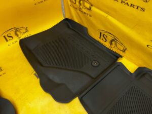 DYWANIKI WYCIERACZKI GUMOWE ORYGINALNE 4 DRZWI FORD BRONCO 21- NOWE OEM