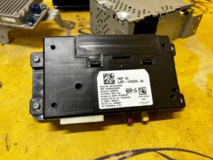 KOMPLET EKRAN NAWIGACJI MODUŁY RADIO FORD ESCAPE MK4