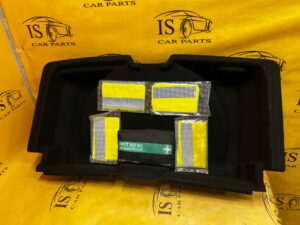 PODŁOGA SCHOWEK WYKŁADZINA WNĘKI BAGAŻNIKA APTECZKA KAMIZELKA VOLVO XC90 II