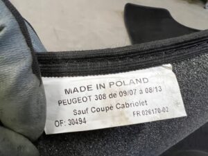 KOMPLET DYWANIKI WYCIERACZKI WELUROWE ORYGINALNE PEUGEOT 308 I T7