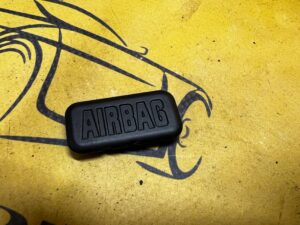 ZAŚLEPKA AIRBAG SŁUPKA BMW 3 E90 E91 5 E60 E61