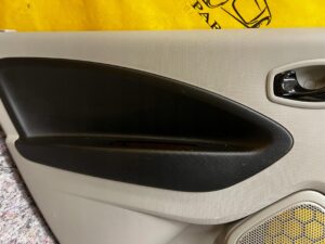 BOCZEK TAPICERKA DRZWI TYŁ TYLNA LEWY LEWA RENAULT ZOE I Z.E.