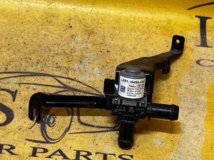 ZAWÓR MOCOWANIE NAGRZEWNICY FORD KUGA MK3 ESCAPE MK4 1.5 EB