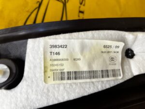 TAPICERKA BOCZEK BAGAŻNIKA TYŁ LEWY LEWA MERCEDES GLS X166 BRĄZ