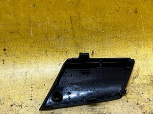 OSŁONA ZAŚLEPKA KLAMKI DRZWI PRZÓD PRAWY PORSCHE CAYENNE II 7P5