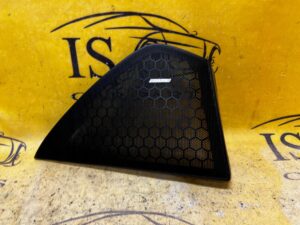 KRATKA ZAŚLEPKA GŁOŚNIKA DRZWI TYŁ LEWY BOSE PORSCHE PANAMERA 970 I LIFT