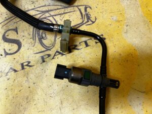 KOMPLET CZUJNIK CIŚNIENIA PRZEWODY PALIWA RENAULT MEGANE IV