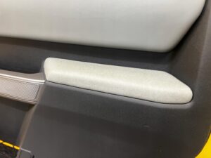 TAPICERKA BOCZEK DRZWI TYŁ PRAWY 4 DRZWI FORD BRONCO 21-