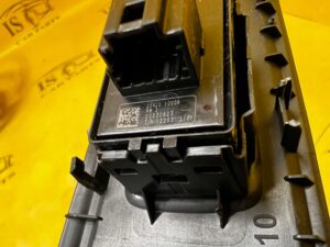 PANEL PRZEŁĄCZNIK SZYBY DRZWI TYŁ LEWY RENAULT ESPACE VI