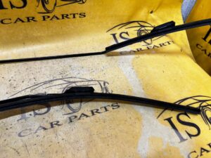 KOMPLET RAMIONA WYCIERACZEK PRZÓD PRZEDNIE RENAULT ZOE I Z.E.