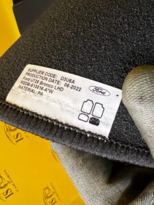 DYWANIKI WYCIERACZKI WELUROWE ORYGINALNE 4 DRZWI FORD BRONCO 21- NOWE OEM