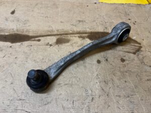 WAHACZ PRZÓD PRZEDNI LEWY PORSCHE MACAN 95B