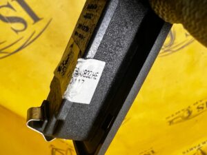 LAMPKA OŚWIETLENIE WNĘTRZA BAGAŻNIKA FORD BRONCO 21-