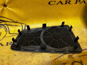 OSŁONA BLENDA GŁOŚNIKA TYLNEJ PÓŁKI PRAWA HARMAN KARDON BMW 5 G30