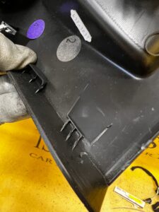 KRATKA NAWIEWU TYŁ TYLNA RENAULT MEGANE IV