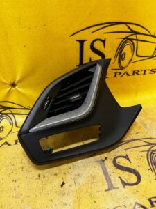 KRATKA NAWIEWU DESKI KONSOLI LEWA BMW F40