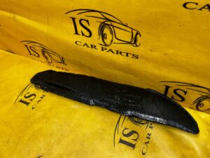 OSŁONA WYGŁUSZENIE PIANKA BŁOTNIKA PRZÓD PRAWY FORD FIESTA MK8