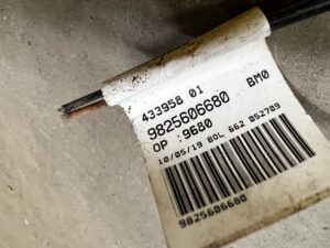 NOGA ZWROTNICA AMORTYZATOR PRZÓD LEWY PEUGEOT 3008 II 5008 II 1.2 THP