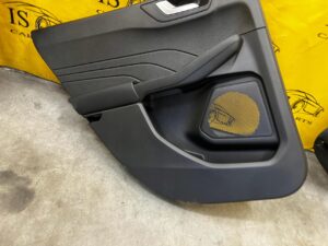 TAPICERKA BOCZEK DRZWI TYŁ LEWY FORD KUGA MK3 LIFT EU