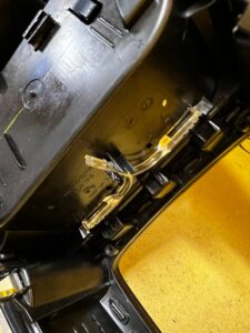 RAMKA PÓŁKA TUNEL ŚRODKOWY MERCEDES A KLASA W177