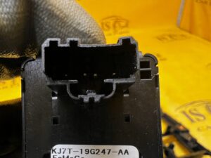 GNIAZDO GNIAZDKO PORT ŁADOWARKA AC 110V 150W FORD EXPLORER MK6