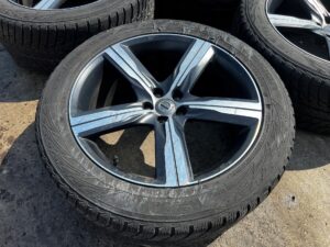 KOŁA FELGI OPONY ZIMOWE VOLVO XC90 II 275/45 R20