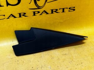 OSŁONA ZAŚLEPKA PLASTIK PRAWY MAZDA MX 30