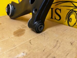 WAHACZ PRZÓD PRZEDNI LEWY FORD KUGA MK3 LIFT