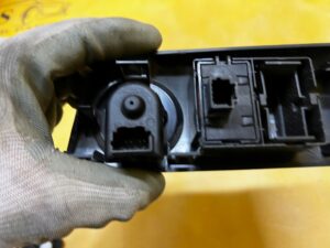 PANEL PRZEŁĄCZNIK REGULACJA LUSTEREK ESP DACIA DOKKER LODGY