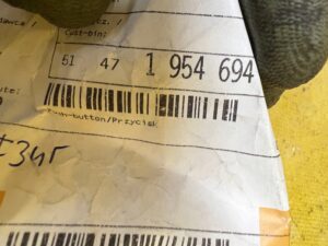 4 X MOCOWANIE NAKRĘTKA OSŁON BAGAŻNIKA BMW 8 E31 7 E32 5 E34 SEDAN NOWE OEM