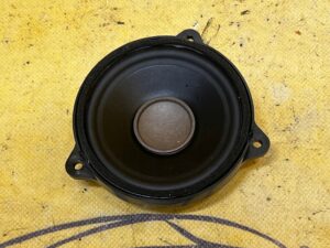 GŁOŚNIK CENTRALNY DESKI KONSOLI LR RANGE ROVER EVOQUE II L551