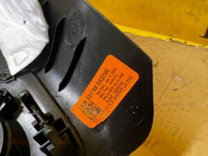 POSZYCIE OSŁONA OBUDOWA SŁUPKA D TYŁ LEWY GŁOŚNIK FORD EXPLORER VI MK6